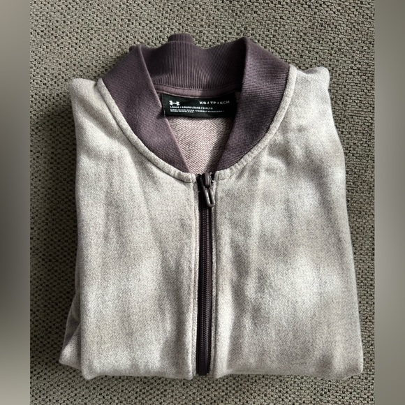 Womens XS Under Armour Sweatshirt - Picture 5 of 6